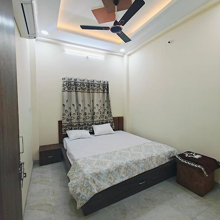 Nandi Homes Homestay Ujjain Exteriör bild