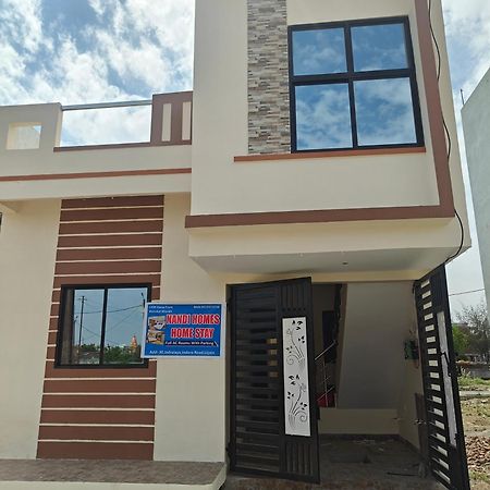 Nandi Homes Homestay Ujjain Exteriör bild