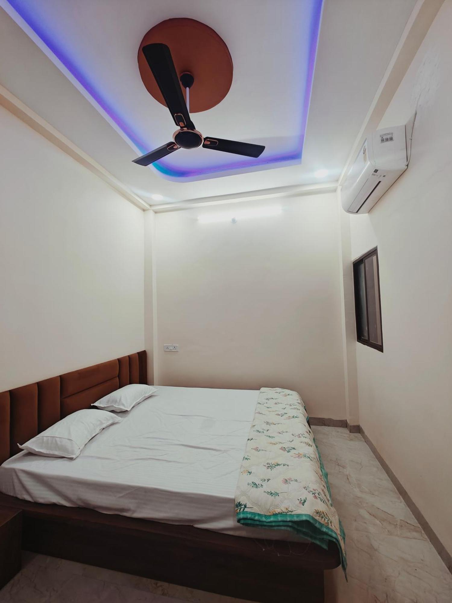 Nandi Homes Homestay Ujjain Exteriör bild